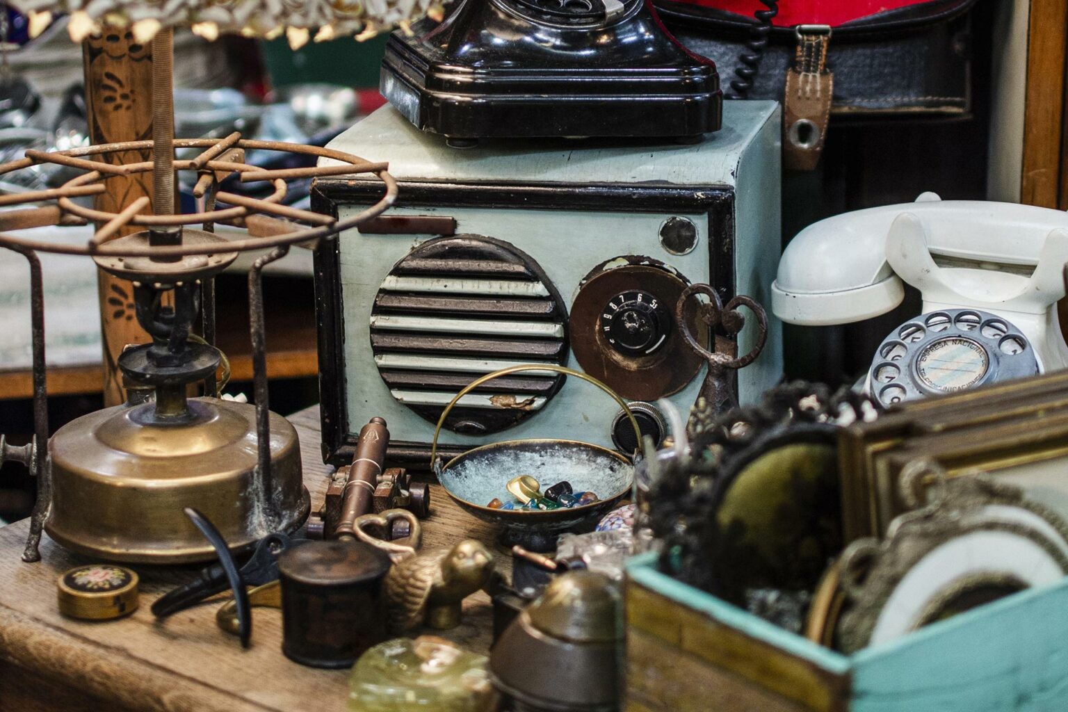 Lot Ancien Brocante - Objets Vintage Et Neuf - Fond De Tiroir - France